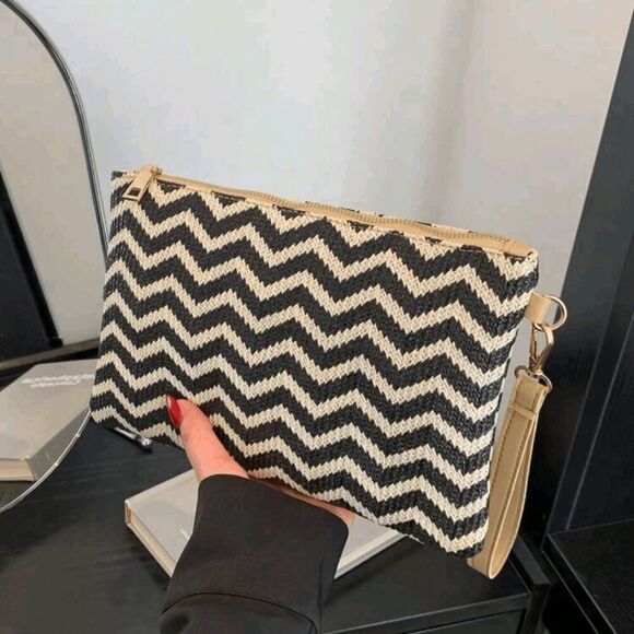 *Brand New* Ladies Zig Zag Clutch Bag - Picture 9 of 11